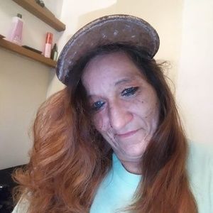 Meet your Posher, Lela